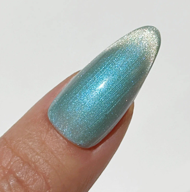 The GelBottle Cat Eye Mermaid