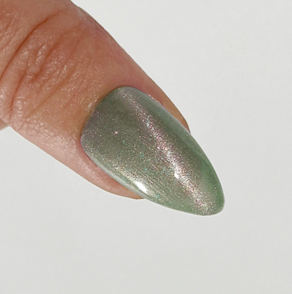 The GelBottle Cat Eye That Girl